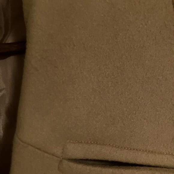 Crystal Kobe - Coat - Picture 4 of 9